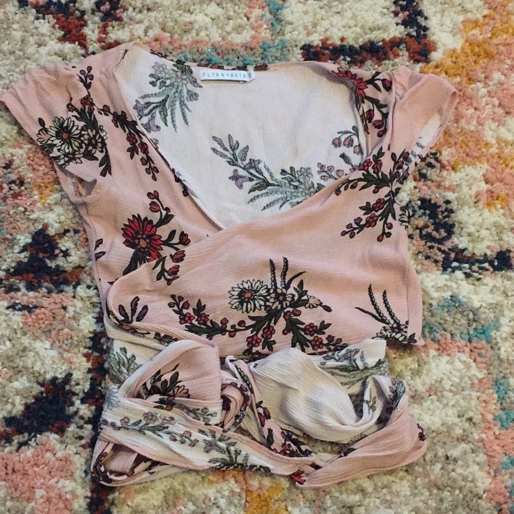 Flynn Skye wrap